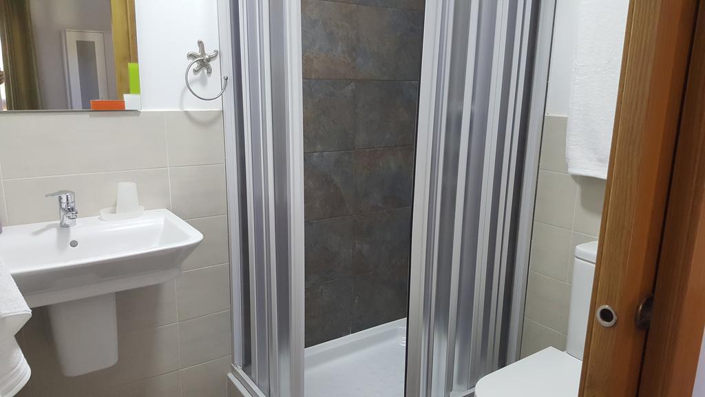 Mar Y Montana Guest House Ferrol Ngoại thất bức ảnh
